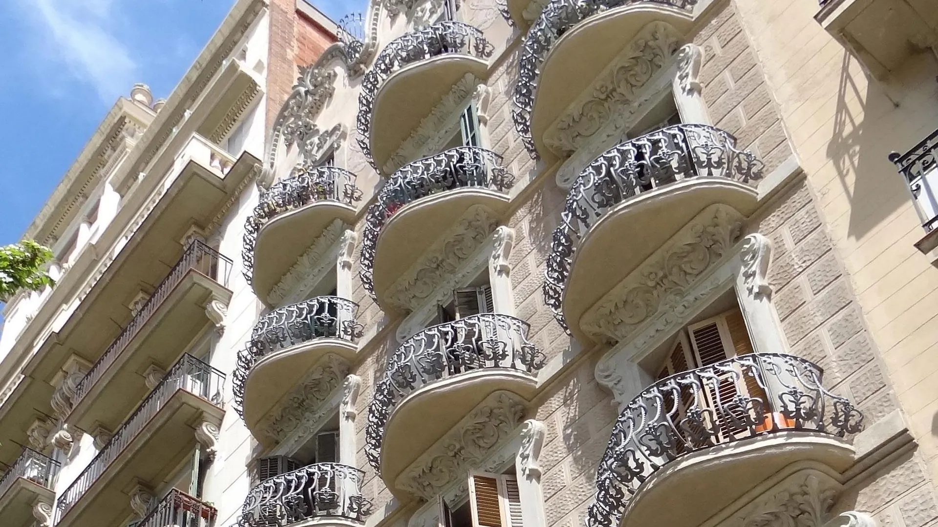 Hostal Balkonis Barcelona 2*,  Spain