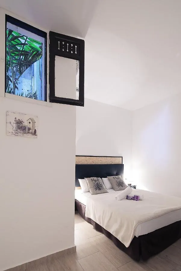 Hostal Balkonis Барселона